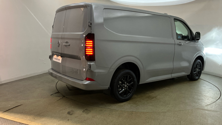 Volkswagen Transporter T28 Swb Diesel 2.0 TDI 110 Commerce Pro Van